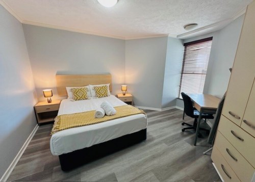 2081 - 1 Bedroom Apartment Superior